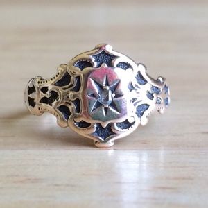 A unique Victorian Gypsy ring size 7.5
